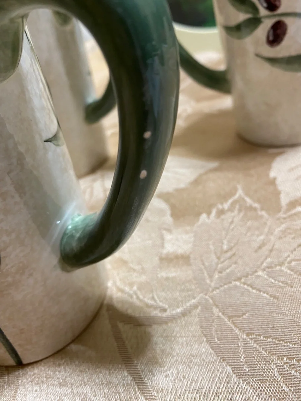 Oneida 16oz. Stoneware Mugs Olive Pattern set of 4